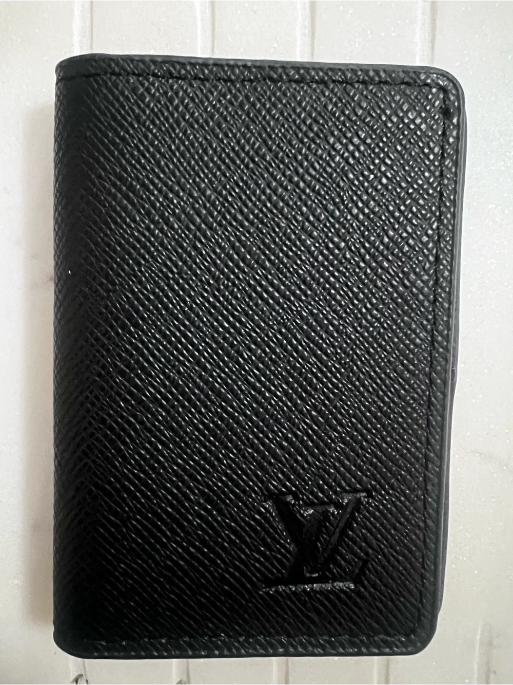 Women’s Men’s Unisex Card Holder wallet not authenic